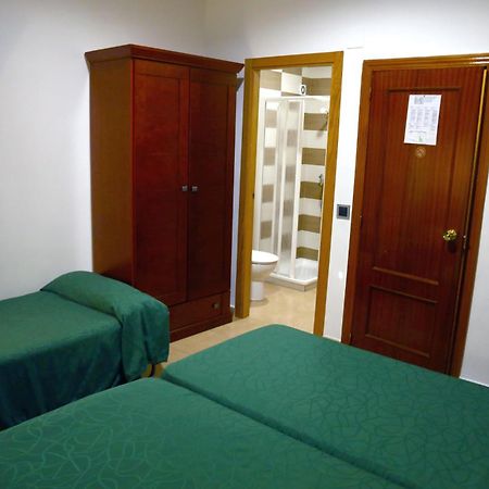 Hostal Muralla Plasencia Exteriér fotografie