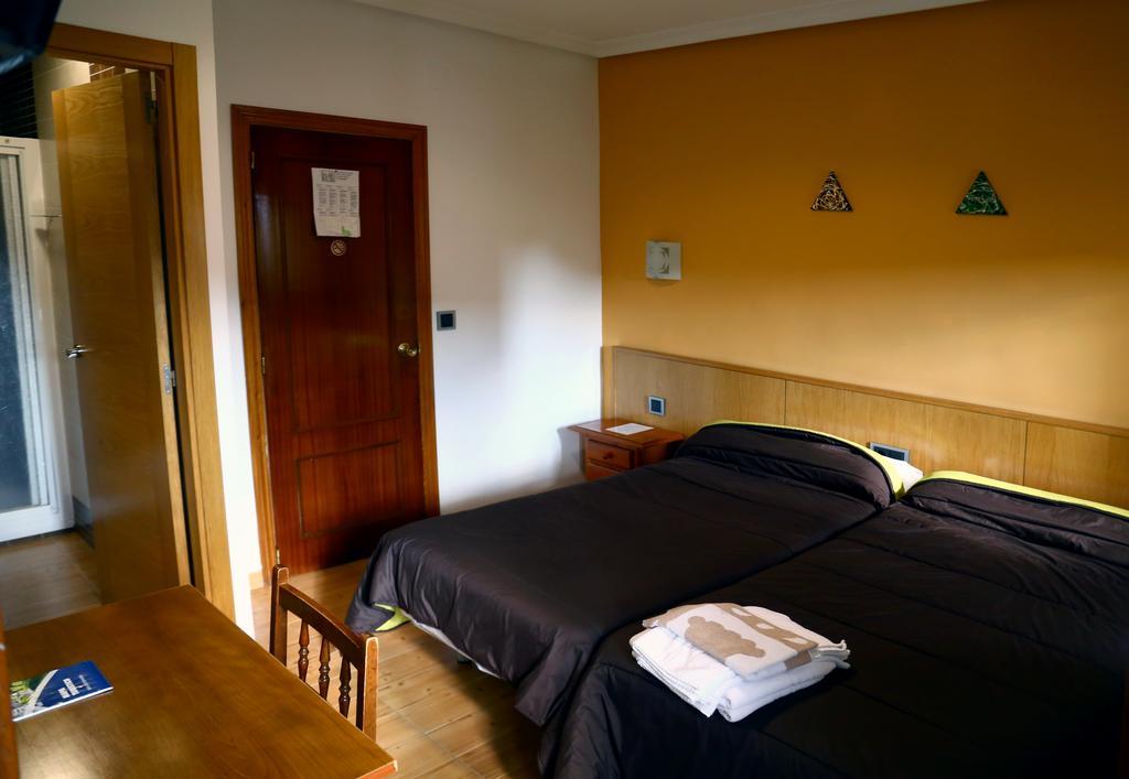Hostal Muralla Plasencia Exteriér fotografie