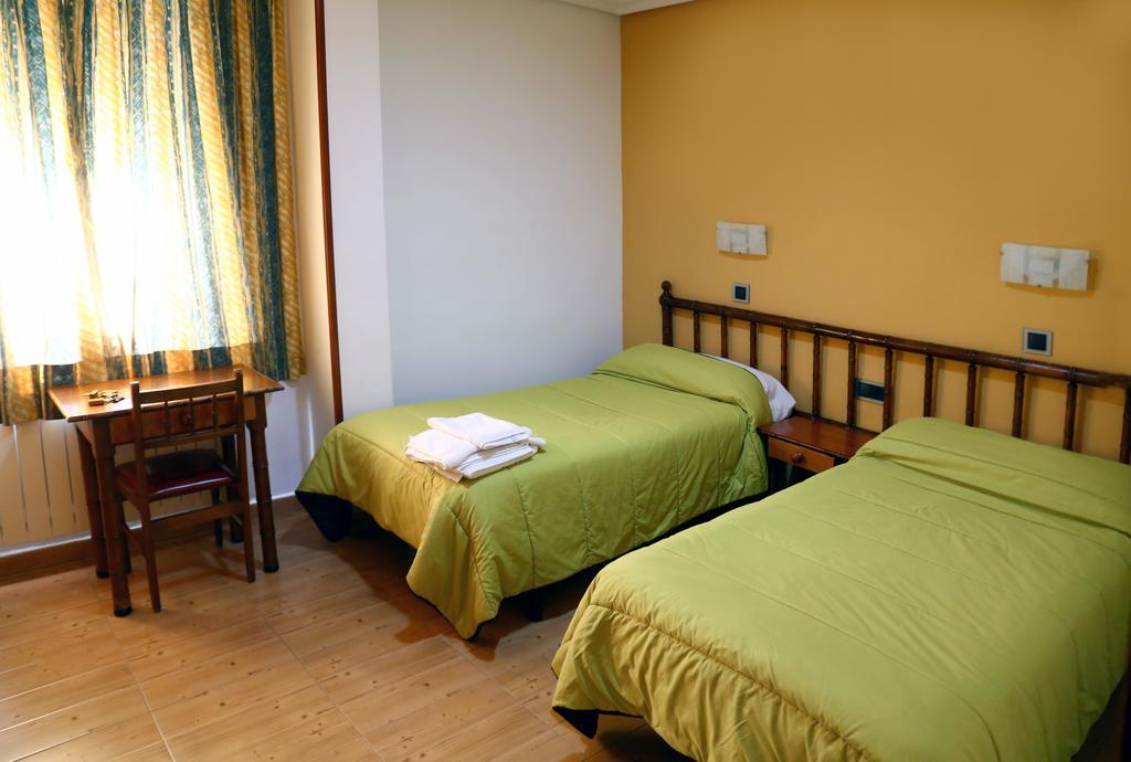 Hostal Muralla Plasencia Exteriér fotografie