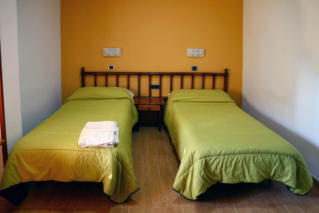 Hostal Muralla Plasencia Exteriér fotografie