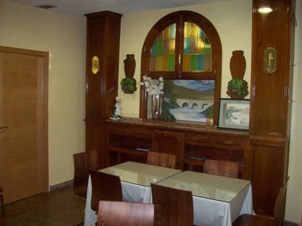 Hostal Muralla Plasencia Exteriér fotografie